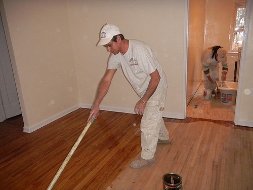 How to stain floors
